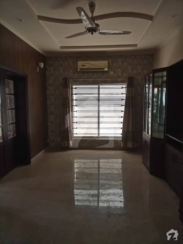 One Kanal House For Sale On Prime Location