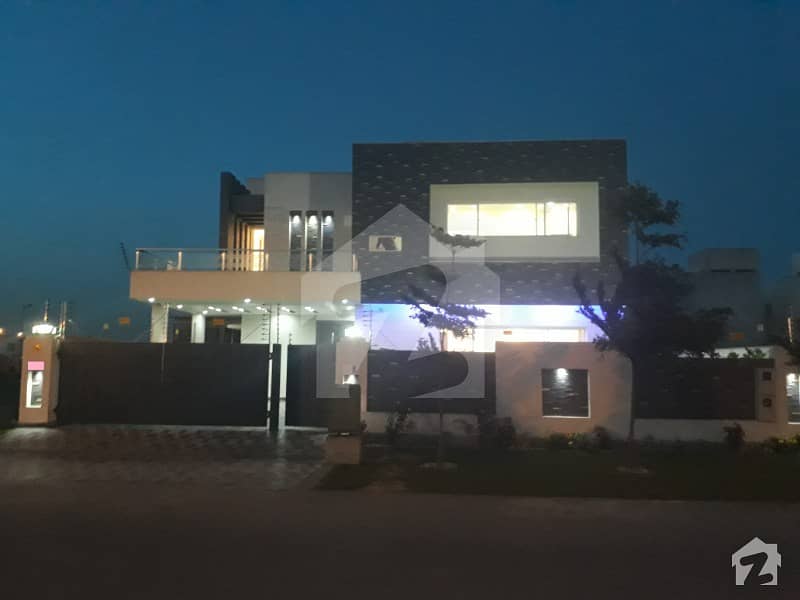 Leads Estates 1 Kanal Brand New Bungalow Beautifully House For Rent