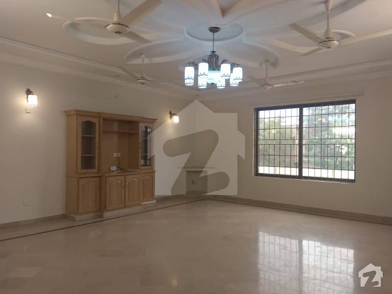 F-11 500 Sq Yd Upper Portion For Rent 3 Bedroom With Stylish Bathroom