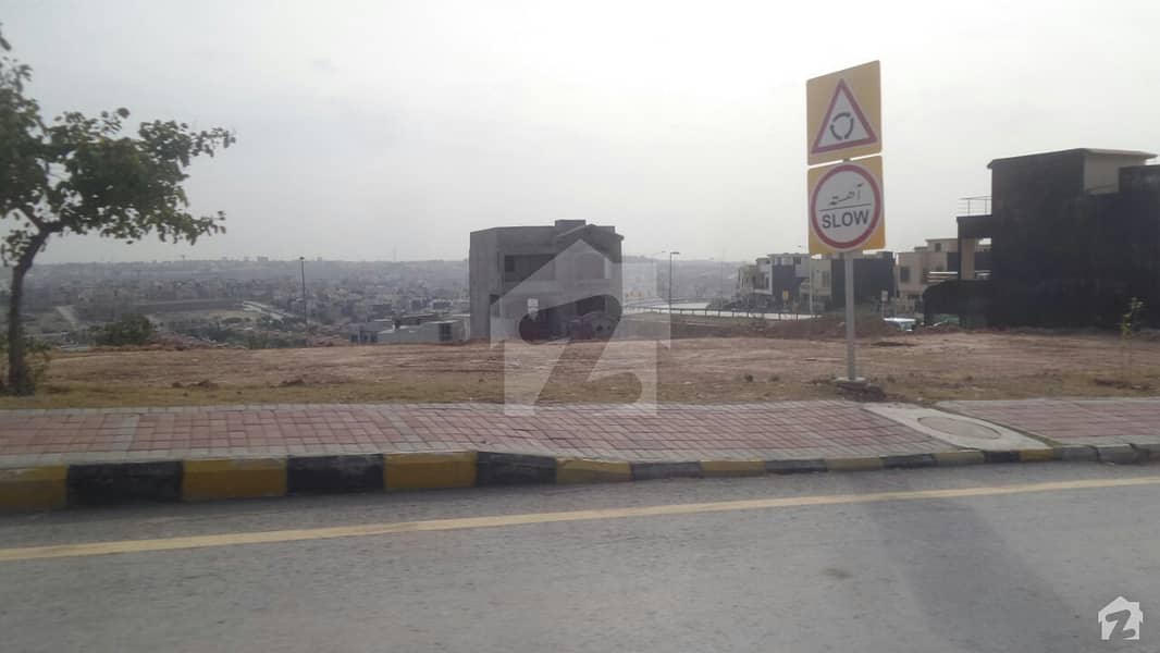 Beautiful And Exclusive Boulevard 5 Marla Plot In Rafi Block Phase 8 Bahria Town