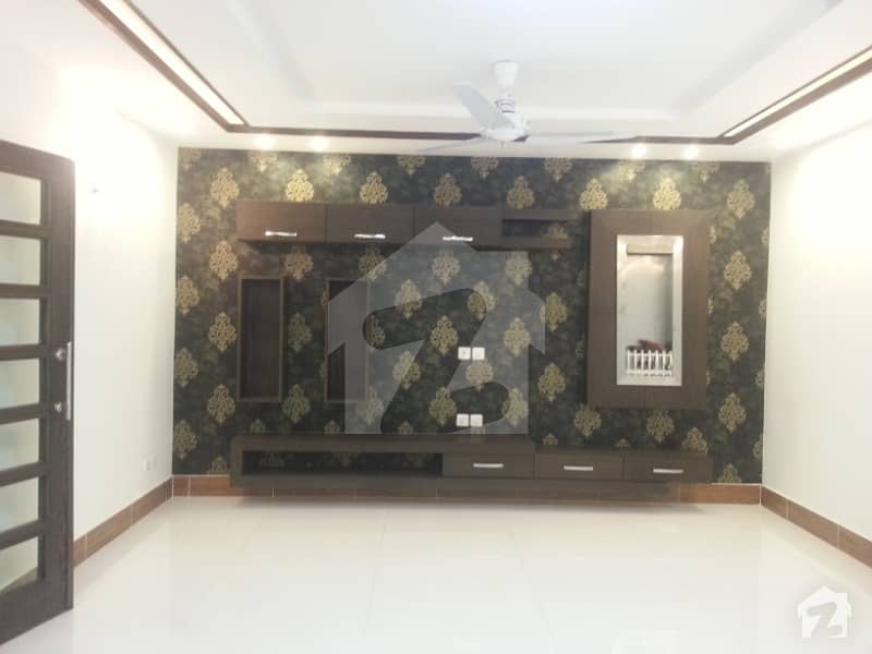 Leads 10 Marla Brand New Out Class House For Rent In Dha Phase 8