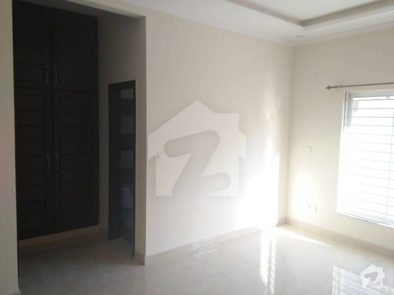 1 Kanal New And Fully Independent Ground Portion For Rent In E-11