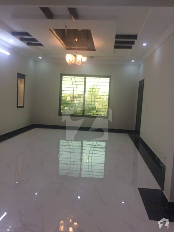 G13 Brand New 35x70 Corner 7beds With Bath House For Sell