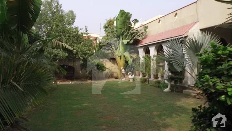 کیولری گراؤنڈ لاہور میں 3 کمروں کا 1.5 کنال مکان 7.5 کروڑ میں برائے فروخت۔