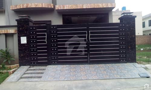 10 Marla Brand New Double Storey House For Sale 10 Marla Brand New Double Storey House For Sale