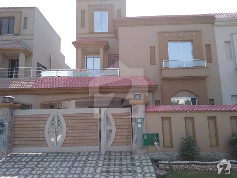 11 Marla Beautiful Solid New Interior House DD Block Bahria Town Lahore