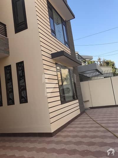 300 Sq Yards Brand New Bungalow Is Available For Sale 300 Sq Yards Brand New Bungalow Is Available For Sale