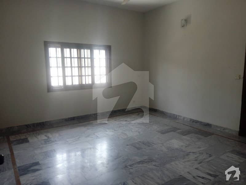 Portion For Rent D H A Phase 6 Karachi