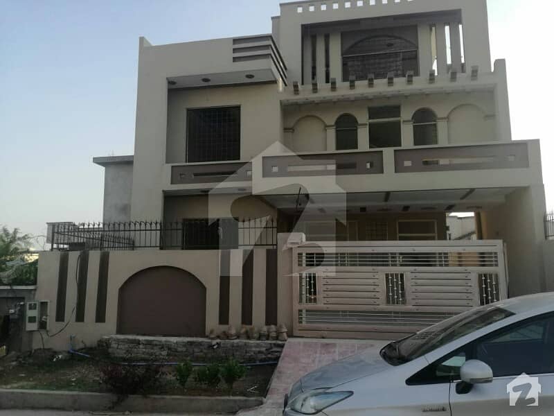 House Is Available For Sale In Media Town