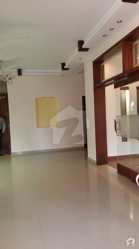 10 Marla House For Rent Available Prime Location EE Block Phase 5