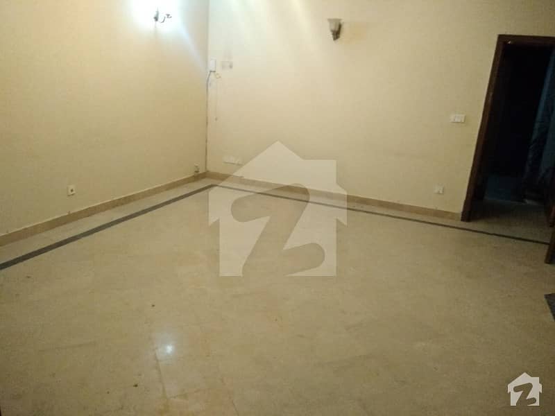 E-11 4 Bed With Attached Bath New Condition 12 marla House is for rent