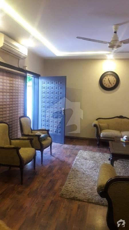 House Is Available For Sale In F-7/1 Islamabad