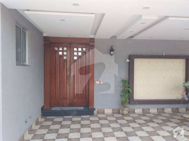 14 Marla Outclass House For Sale In Bahria Town Lahore