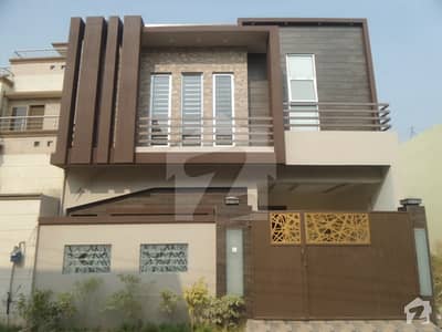 7. 25 Marla House Available For Sale 7. 25 Marla House Available For Sale