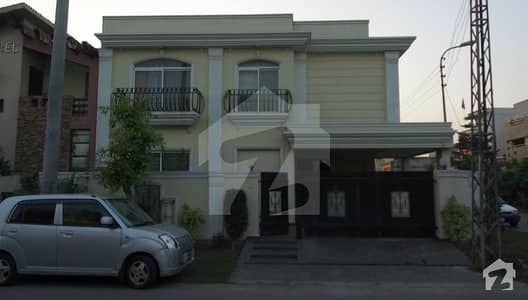 Paragon City 10 Marla New Corner Double Unit Bungalow Near Entrance Paragon City 10 Marla New Corner Double Unit Bungalow Near Entrance
