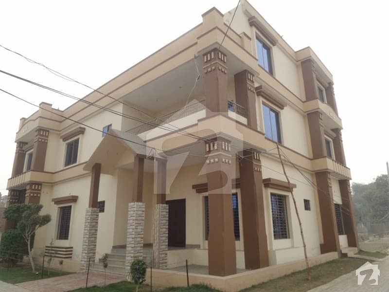 Triple Storey Corner House Is Available For Sale