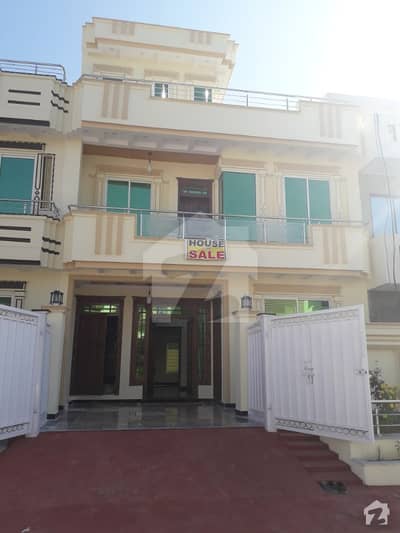 25x40 Brand New House For Sale With 3 Bedrooms In G13 Islamabad 25x40 Brand New House For Sale With 3 Bedrooms In G13 Islamabad