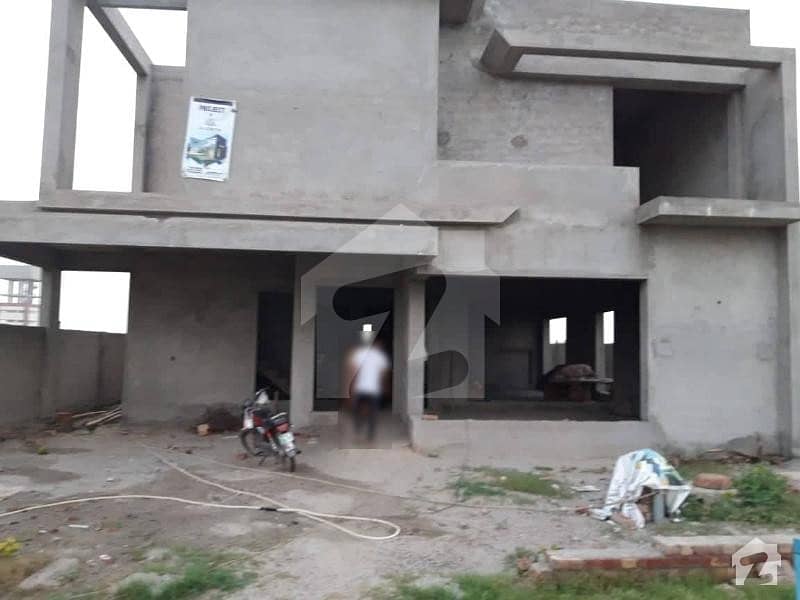 Phase 7 block Y one kanal gray structure bungalow for sale