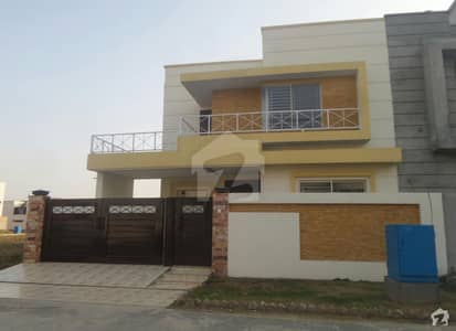10 Marla House Is Available For Sale 10 Marla House Is Available For Sale