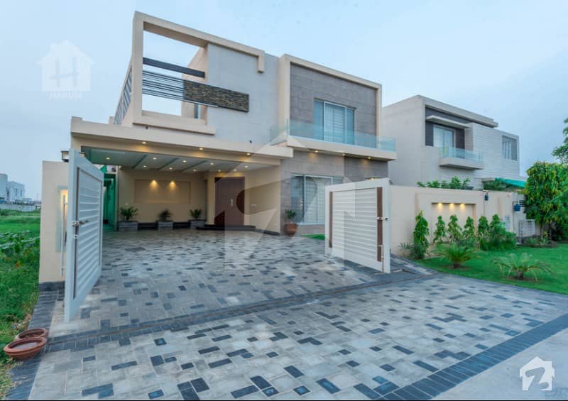 1 Kanal Royal Home With Basement Near Park And Main Mosque 1 Kanal Royal Home With Basement Near Park And Main Mosque