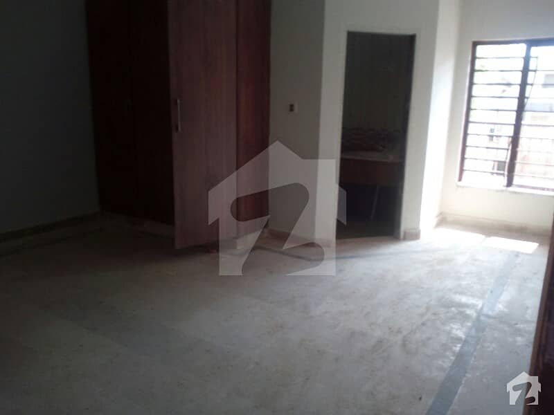 5 Marla Ground Portion For Rent In F6 Islamabad