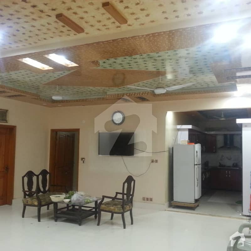 400 Square Yards Bungalow For Sale