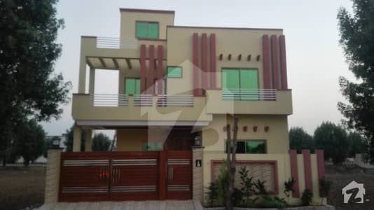 10 Marla Villa Is Available For Sale Facing Park 10 Marla Villa Is Available For Sale Facing Park