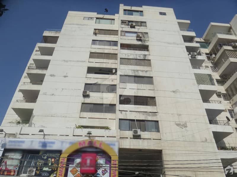 Zamzama Facing Penthouse For Sale In Mall Square