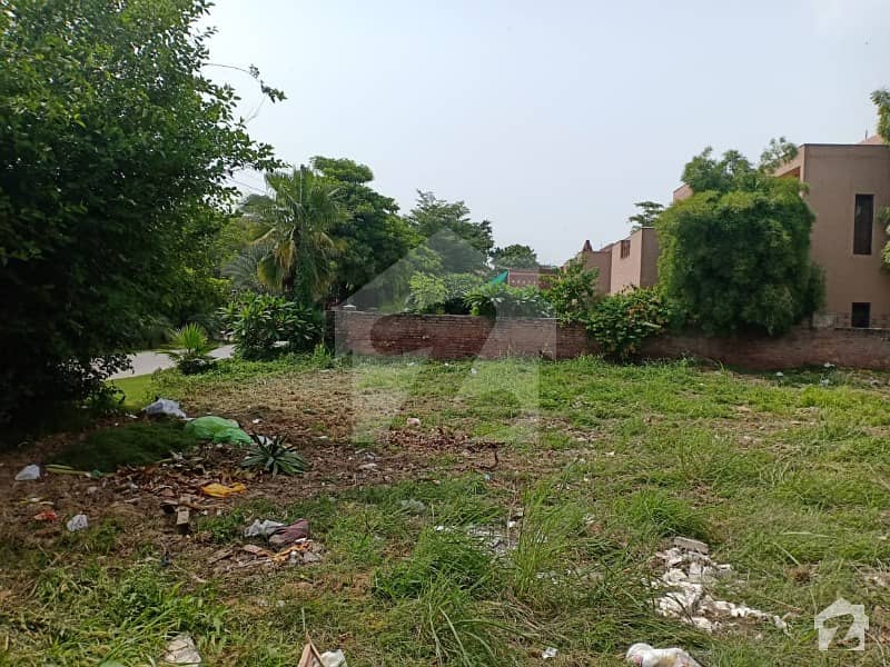 2 Kanal 3 Side Cover Plot For Sale In Phase 1 Near Dha Club Near To Park