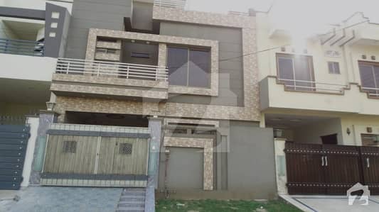 5 Marla Beautiful House Is Available For Sale 5 Marla Beautiful House Is Available For Sale
