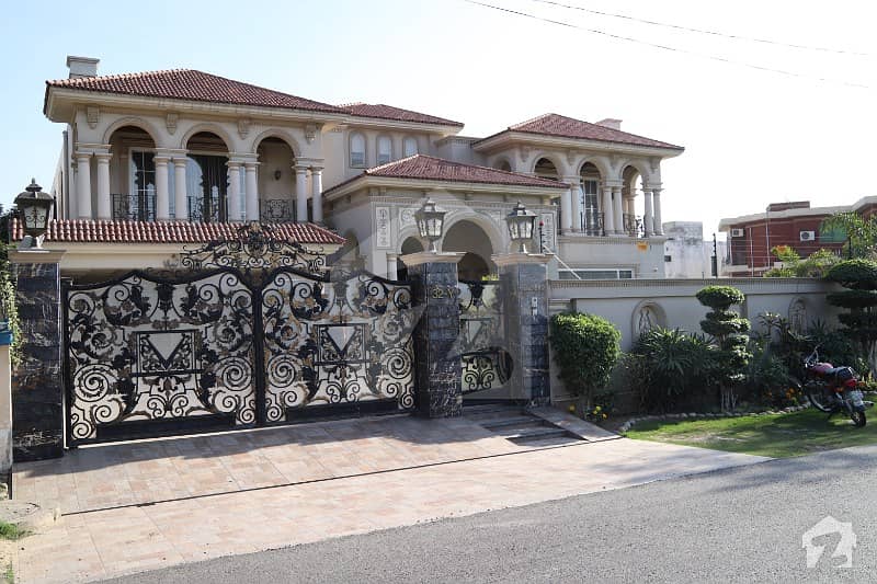 3 Kanal Birdwood Road Semi Commercial House Is Adjacent To Jail Road Birdwood Road, Lahore