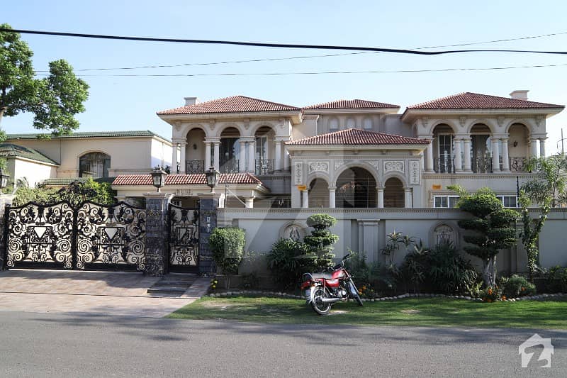 3 Kanal Birdwood Road Semi Commercial House Is Adjacent To Jail Road