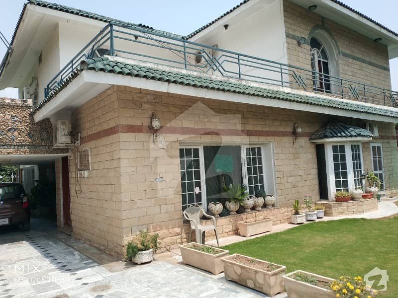 ایف ۔ 10/2 ایف ۔ 10 اسلام آباد میں 5 کمروں کا 1.6 کنال مکان 11 کروڑ میں برائے فروخت۔ ایف ۔ 10/2 ایف ۔ 10 اسلام آباد میں 5 کمروں کا 1.6 کنال مکان 11 کروڑ میں برائے فروخت۔