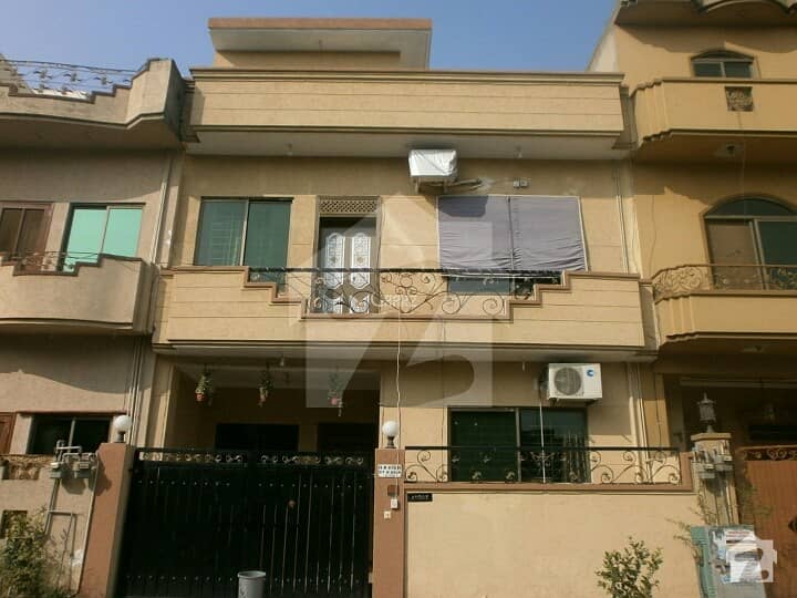 G-11 25*50 First Floor For Rent Brand New First Entry