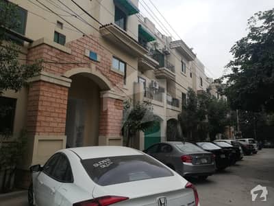 Leads Offer 10 Marla Luxury Flat For Sale On The Prime Location Divine Garden