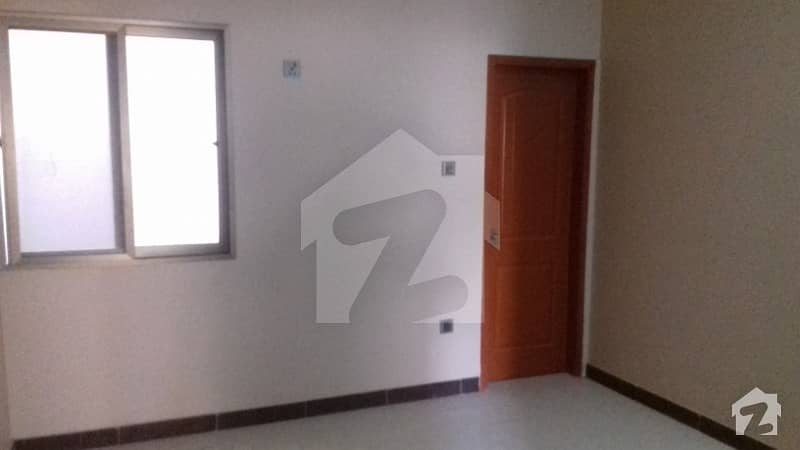 New grond  2 house for sale in gulzair ibrahim society
