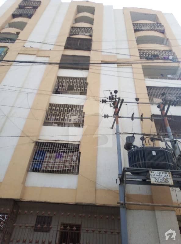 Al Haseeb Tower Kaneez Fatima Society Scheme 33 Flat With 2 Bed DD Lift With Roof Gulshane