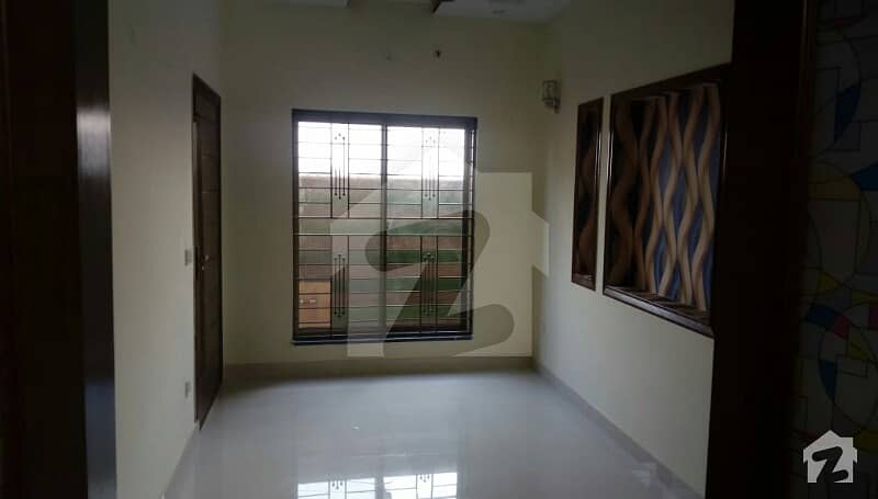 10 Marla Owner Build House For Sale In LDA Avenue