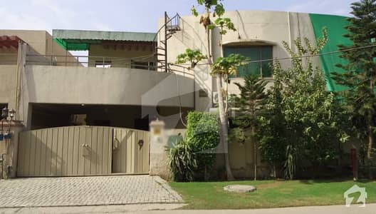 10 Marla House For Sale At Good Location 10 Marla House For Sale At Good Location