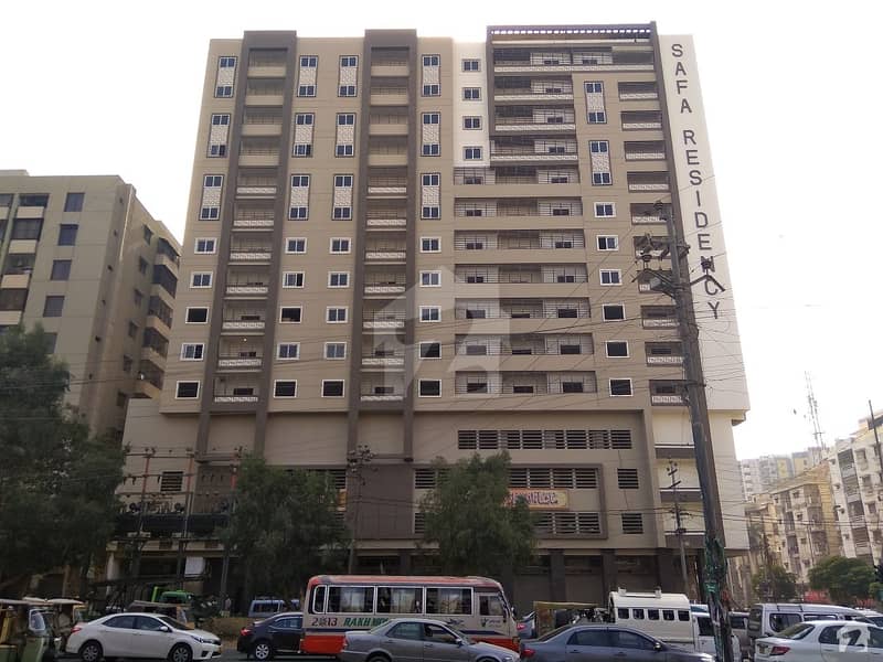 پی ای سی ایچ ایس بلاک 3 پی ای سی ایچ ایس جمشید ٹاؤن کراچی میں 4 کمروں کا 10 مرلہ فلیٹ 3. 75 کروڑ میں برائے فروخت۔