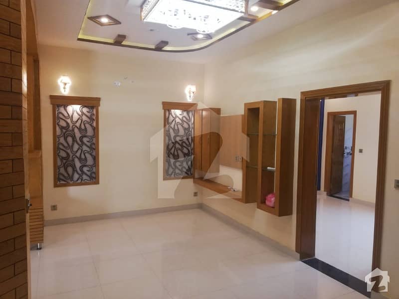 بحریہ ٹاؤن ۔ بلاک اے اے بحریہ ٹاؤن سیکٹرڈی بحریہ ٹاؤن لاہور میں 3 کمروں کا 5 مرلہ مکان 1.25 کروڑ میں برائے فروخت۔