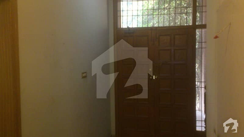 1 Kanal Used House For Sale On An Ideal Location