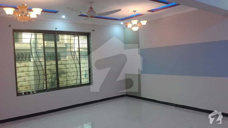 ONE KANAL DOUBLE HOUSE AVAILABLE FOR RENT