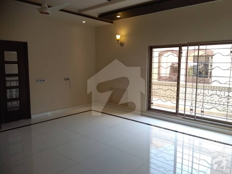 10 Marla Lower Portion For Rent Location In Air Avenue Block L Phase 8