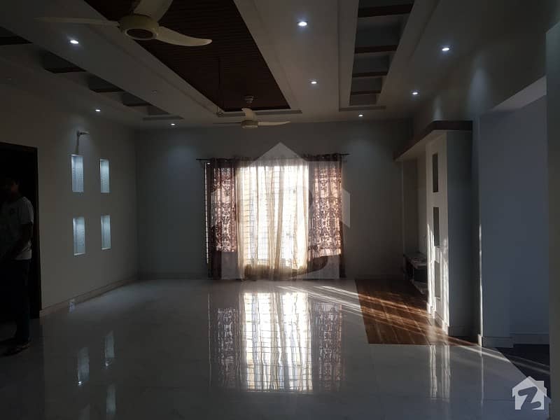 1 Kanal Upper Portion Available For Rent In S2 Canal View