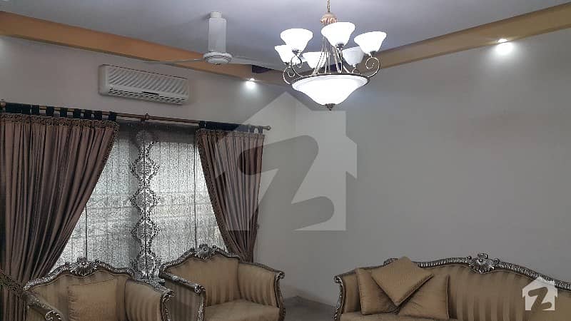 ڈی ایچ اے فیز 5 ڈیفنس (ڈی ایچ اے) لاہور میں 4 کمروں کا 10 مرلہ مکان 90 ہزار میں کرایہ پر دستیاب ہے۔