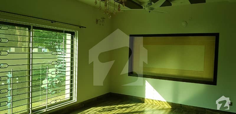 20 Marla Lower Portion For Rent In Sector B Bahria Town Lahore
