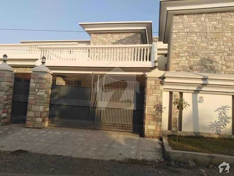 In Main Hayatabad P1 Sector E1  House For Sale