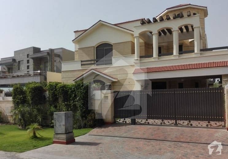 House For Sale In Heart Of DHA Lahore