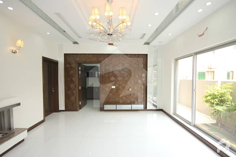 10 Marla Royal Class Luxury House For Rent In Dha Phase 5